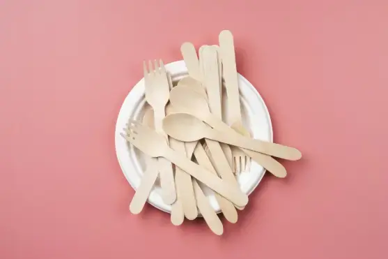 eco-friendly-utensils-composition.webp